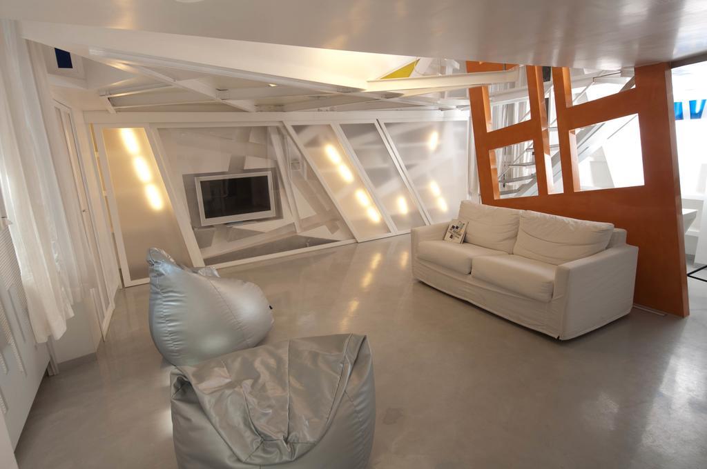 Apartment Space Rome